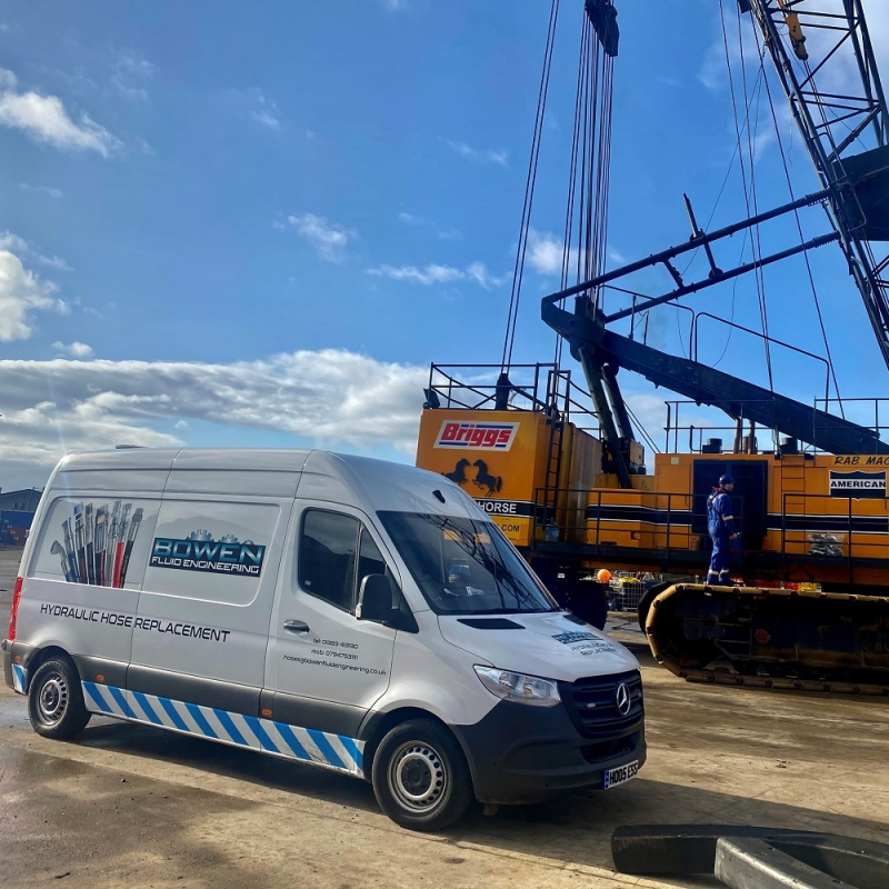Brigges crawler crane quayside repair gallery
