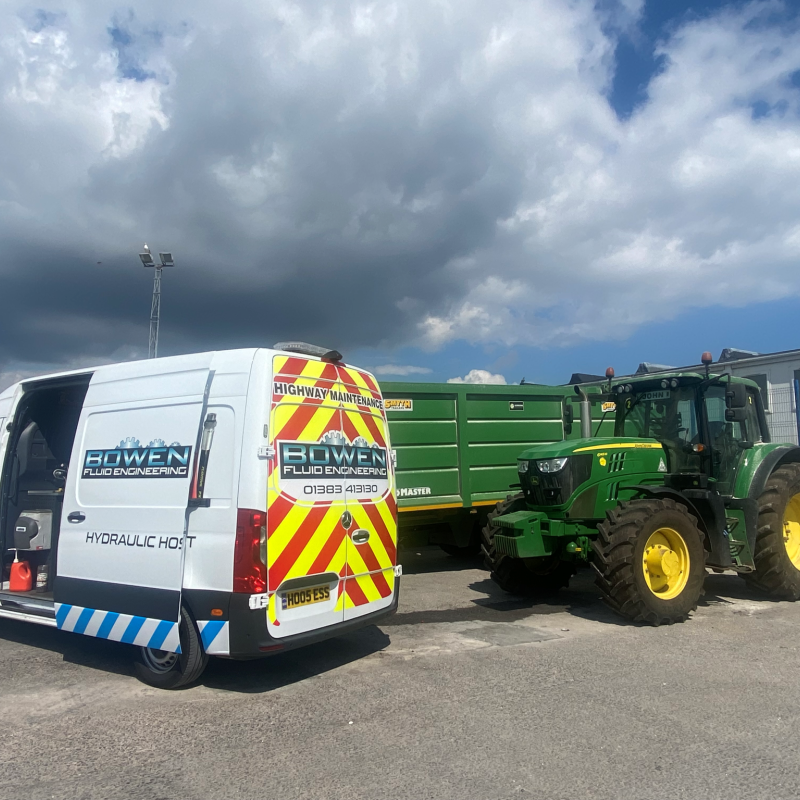 Mobile hose van farm machinery2